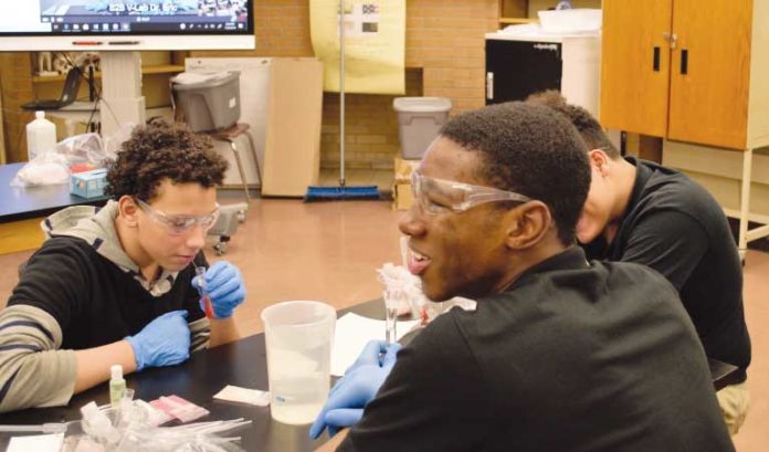 Science Lab Aa Tech Trends: Students 2 Science scales virtual science lab to reach ...