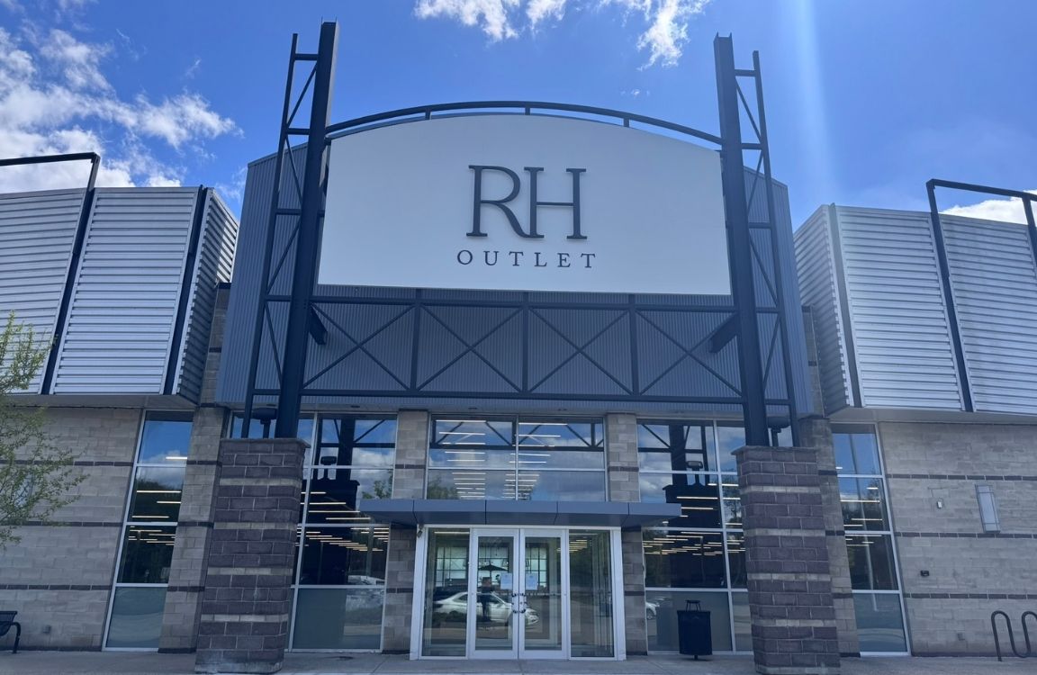 RIPCO Real Estate brokers 50K SF Restoration Hardware Outlet lease in Paramus