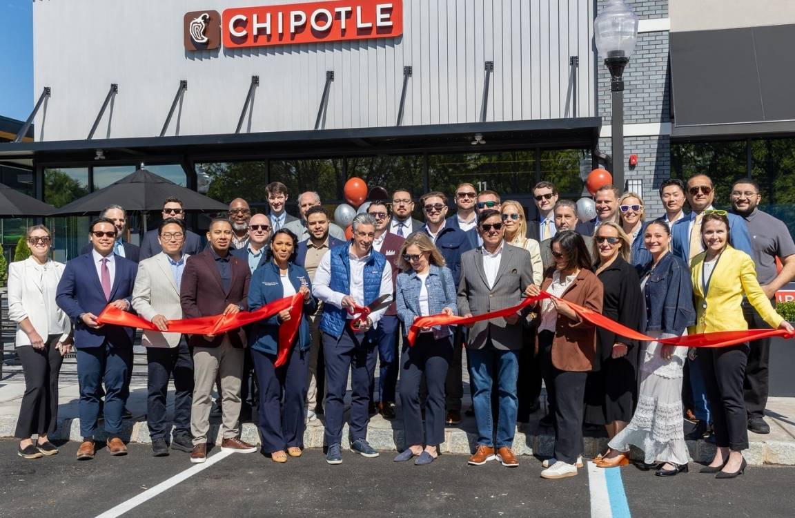 Chipotle opens Park 11 location in Belleville with Tulfra Real Estate