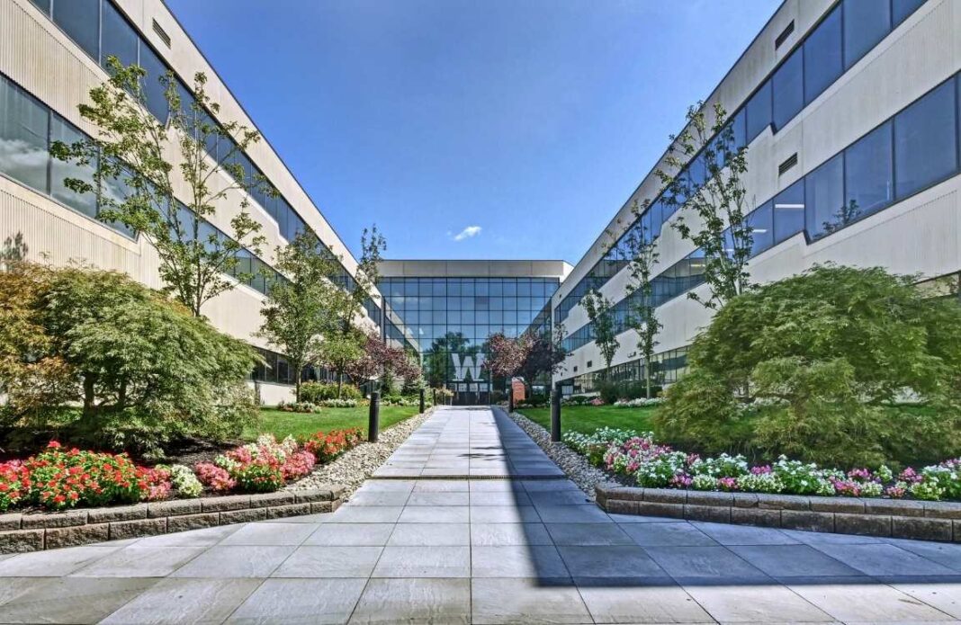 Coreweave Nj CoreWeave expands HQ with additional 31K square feet in Livingston | ROI-NJ