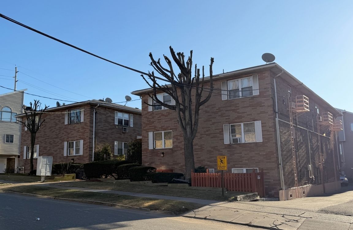 Palisades Park multifamily residential buildings sold by Kislak Company