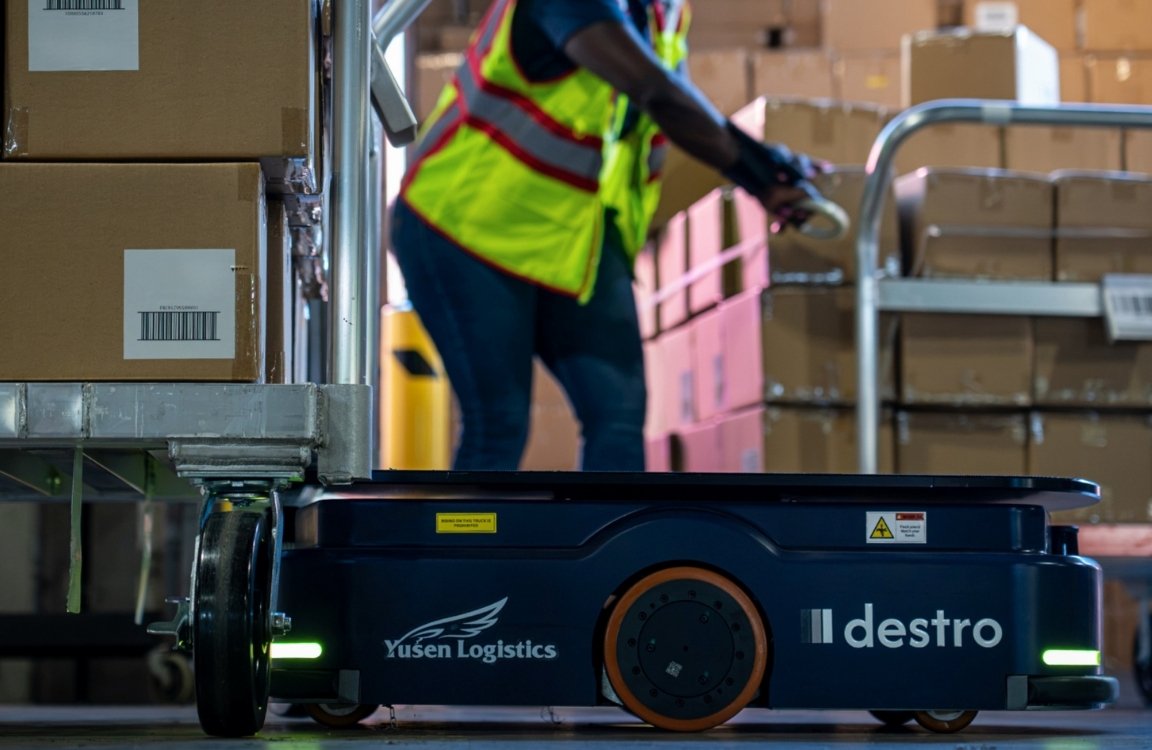 Secaucus logistics firm partners with provider of AI-powered human-robot collaboration news image